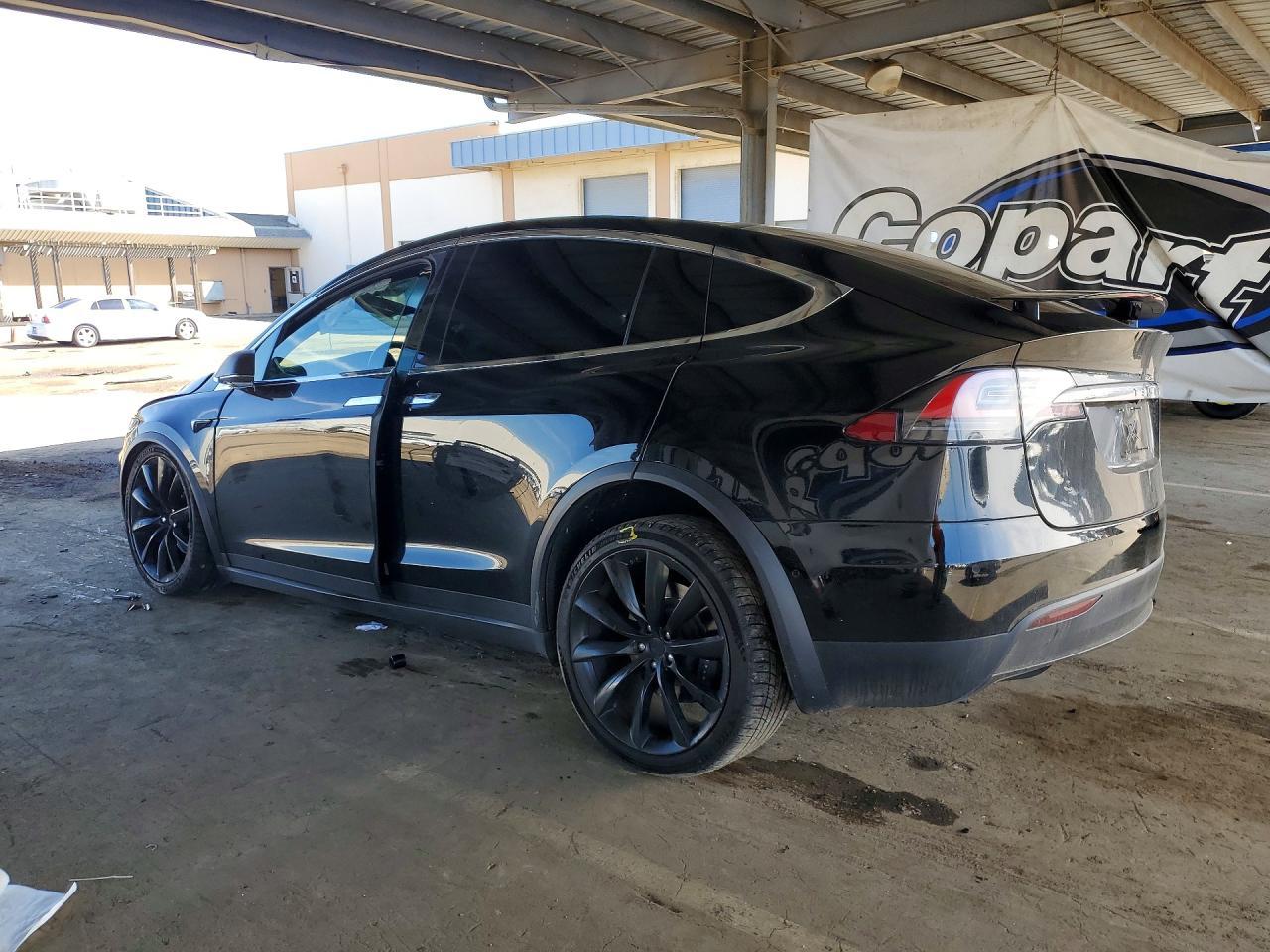 2017 Tesla Model X - Фото 2