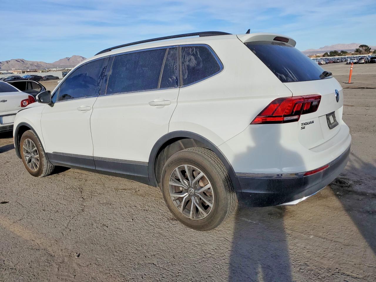2020 Volkswagen Tiguan Se - Image 2