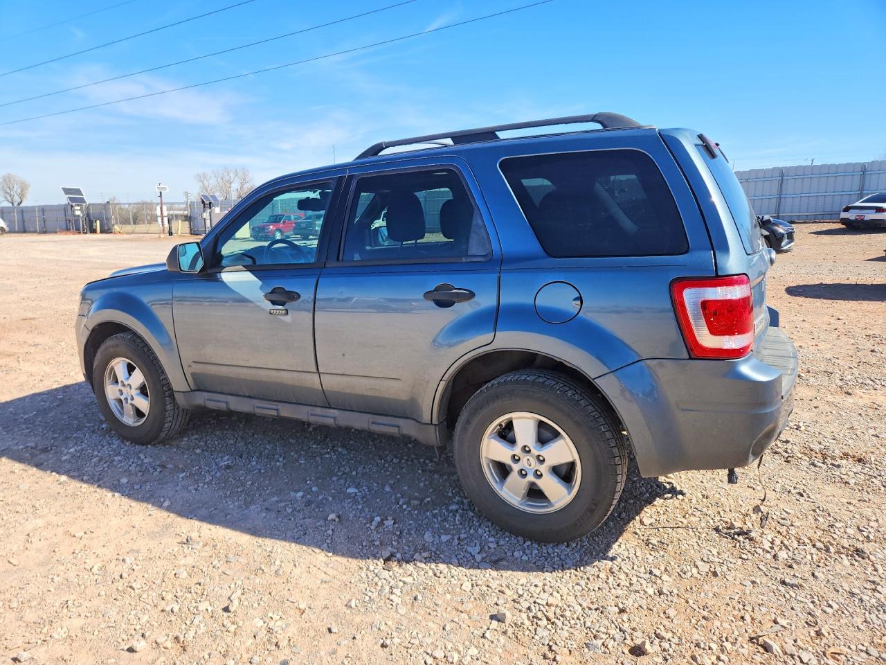 2011 Ford Escape Xlt - Фото 2