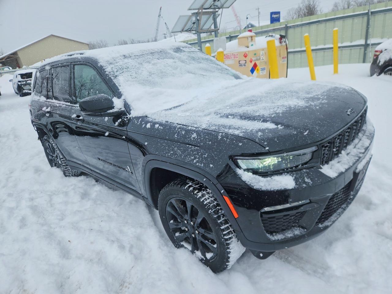 2025 Jeep Grand Cherokee Limited - Image 4