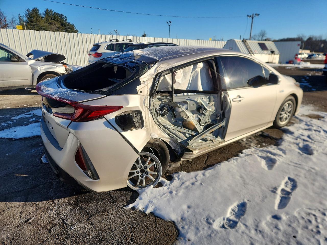 2017 Toyota Prius Prime - Фото 3