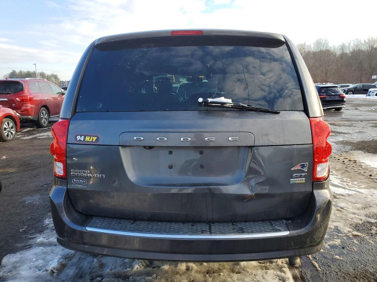 2019 Dodge Grand Caravan Gt - Image 6