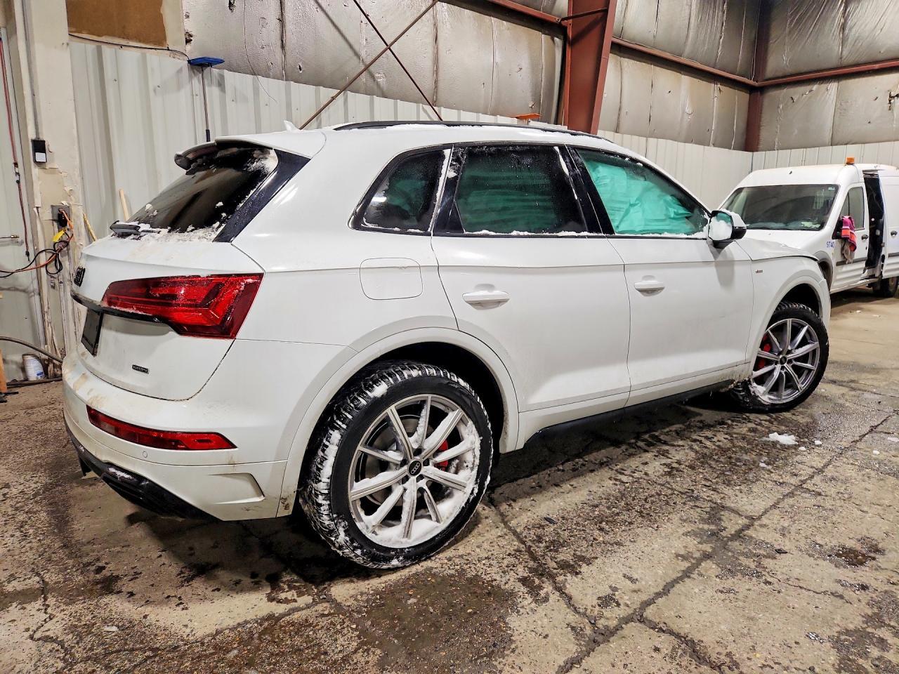 2024 Audi Q5 E Premium Plus 55 - Image 3