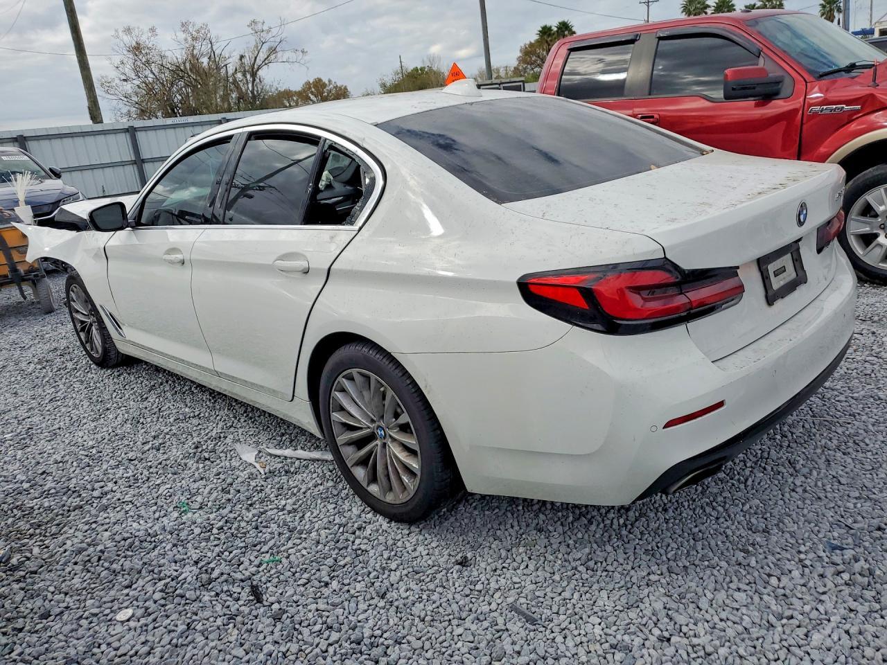 2021 BMW 530 I - Image 2