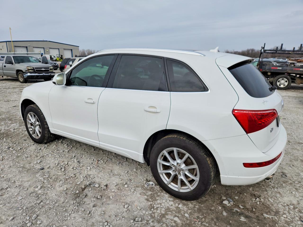 2010 Audi Q5 Premium Plus - Фото 2