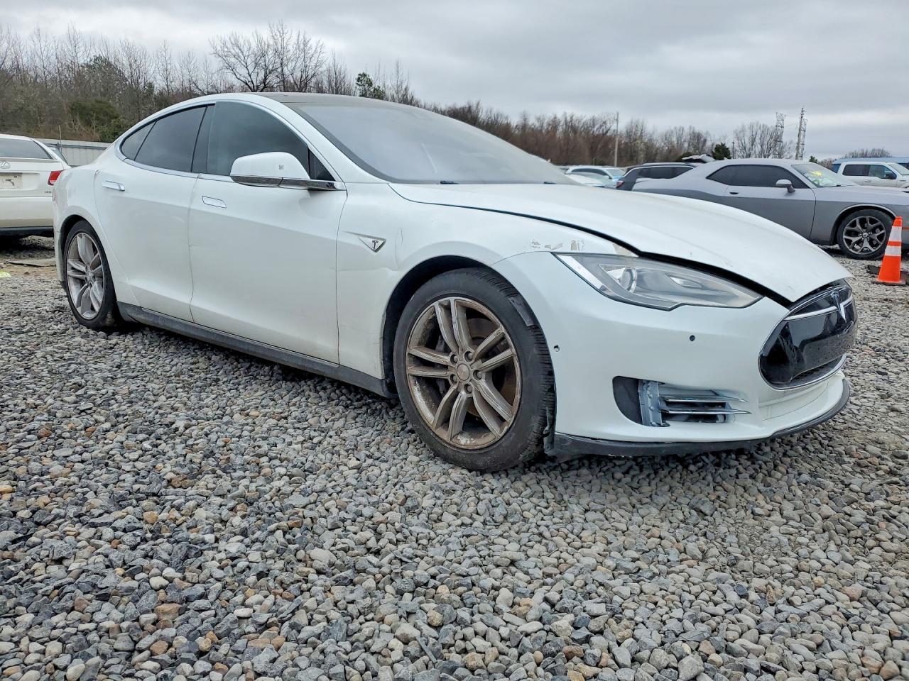 2014 Tesla Model S - Фото 4