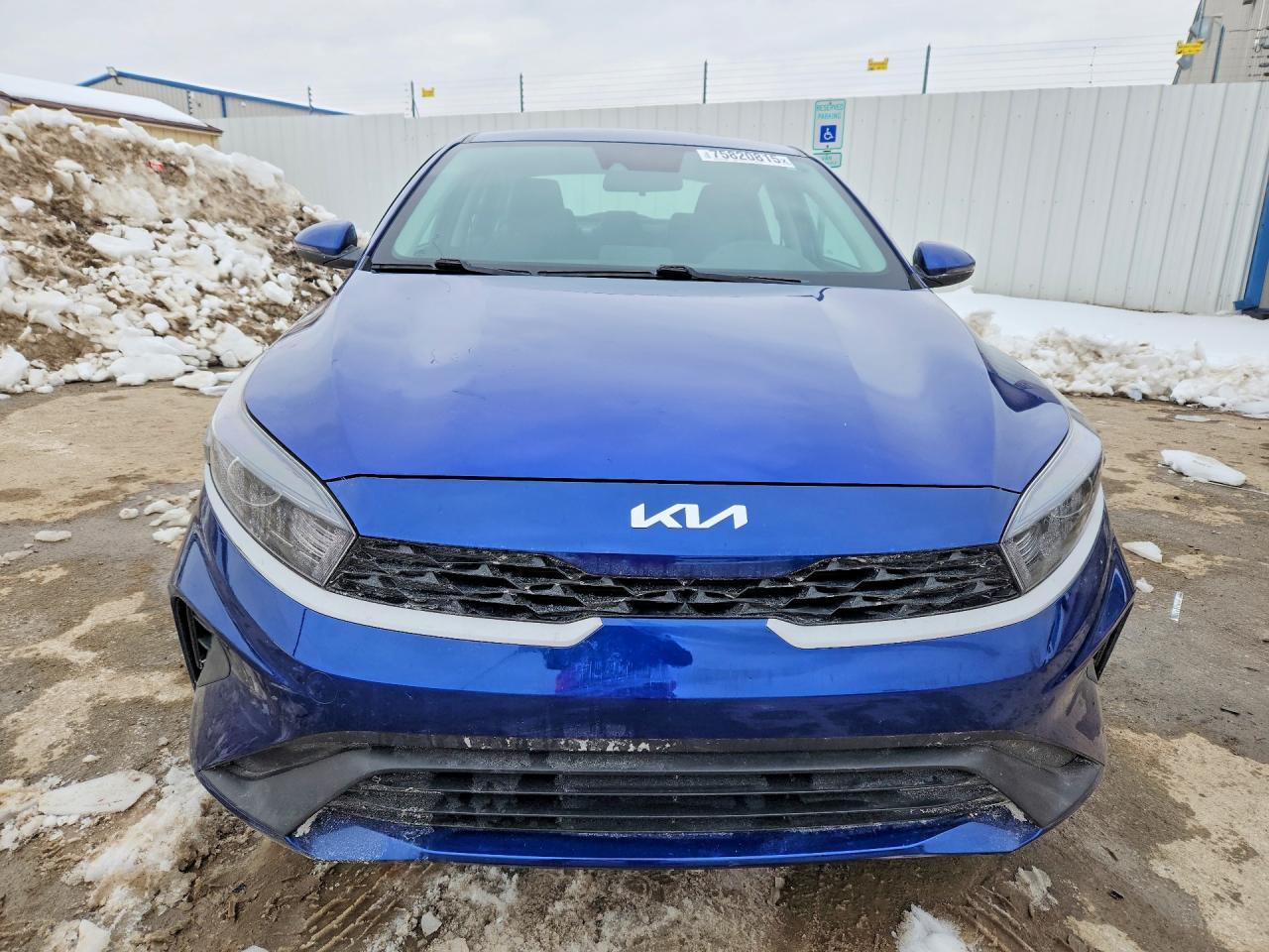 2023 Kia Forte Lxs - Image 5