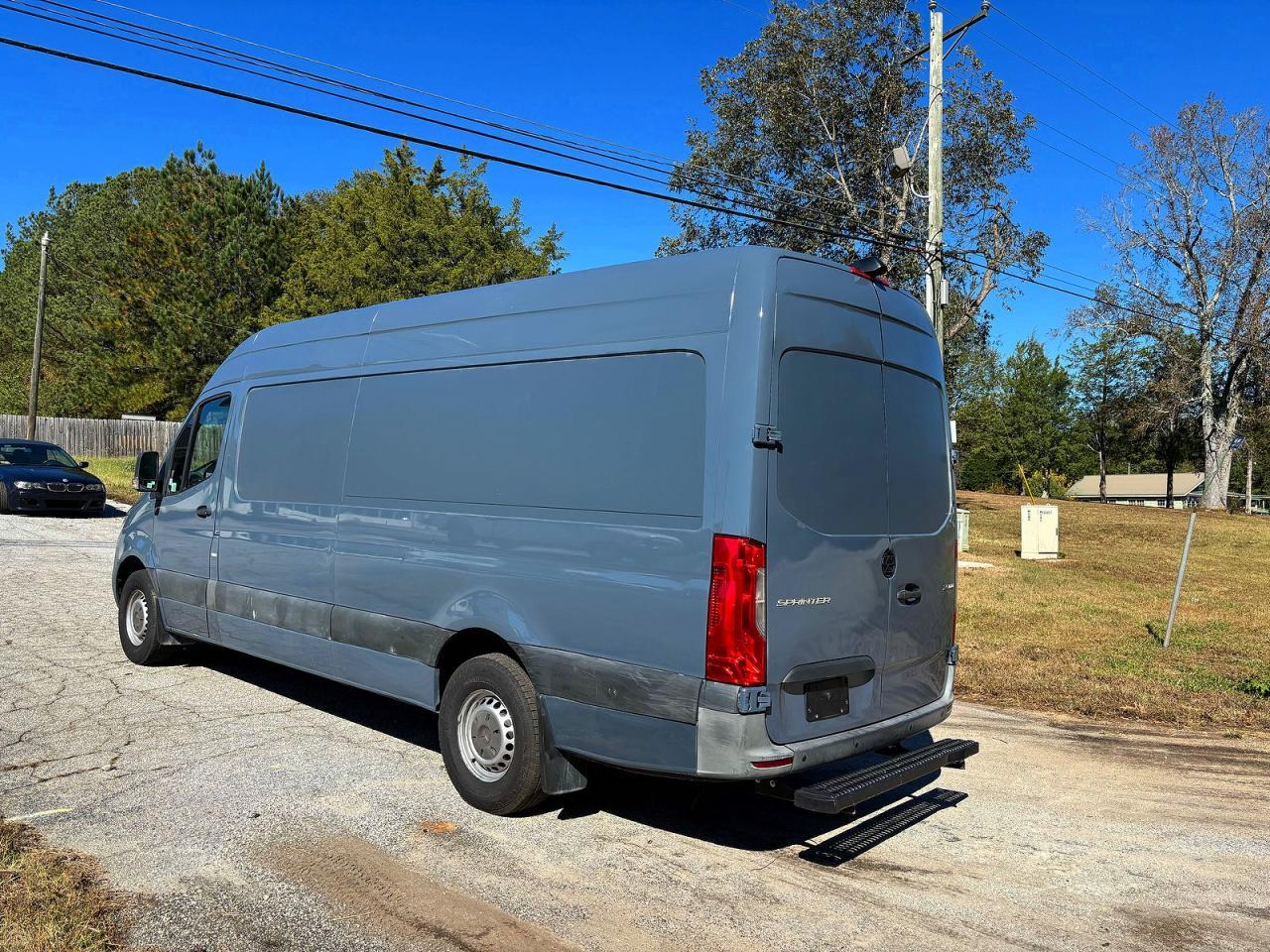 2019 Mercedes-Benz Sprinter 2500 - Image 3