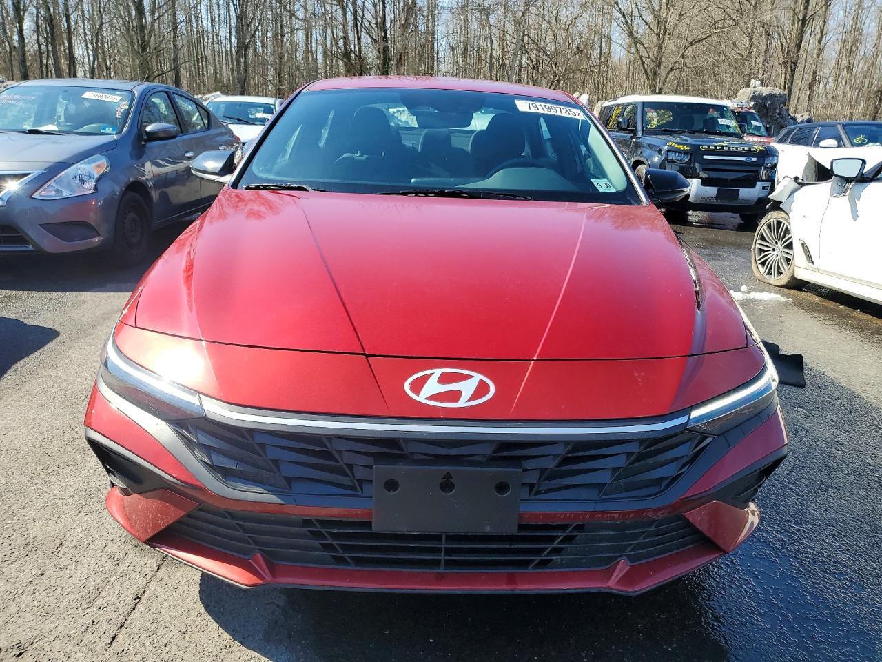 2025 Hyundai Elantra Sel Sport - Image 5