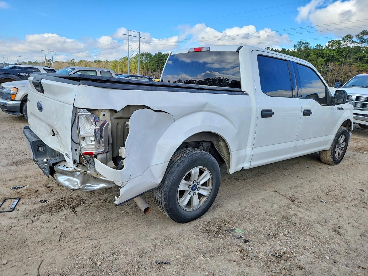 2016 Ford F150 Supercrew - Image 3