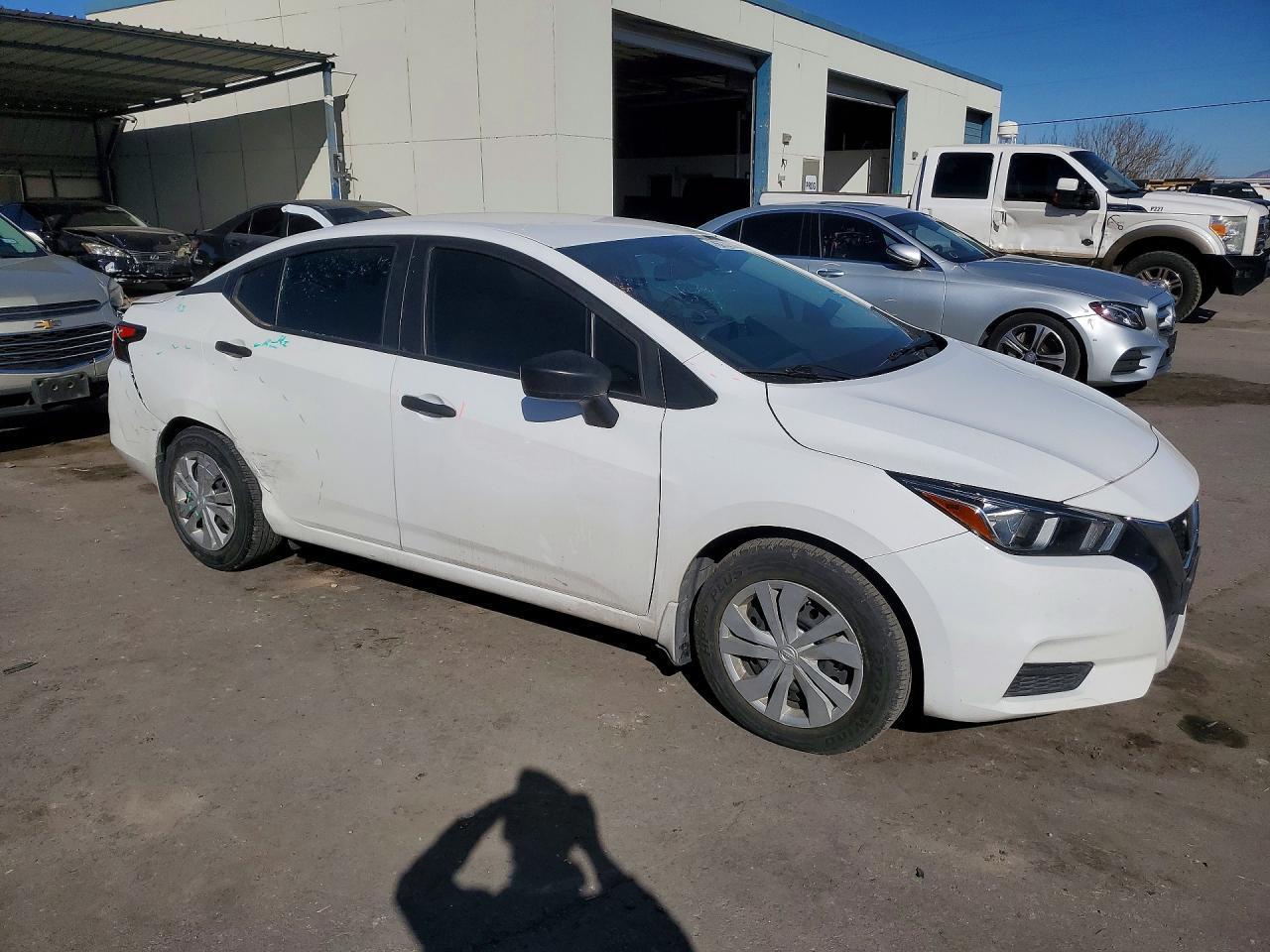 2021 Nissan Versa S - Фото 4
