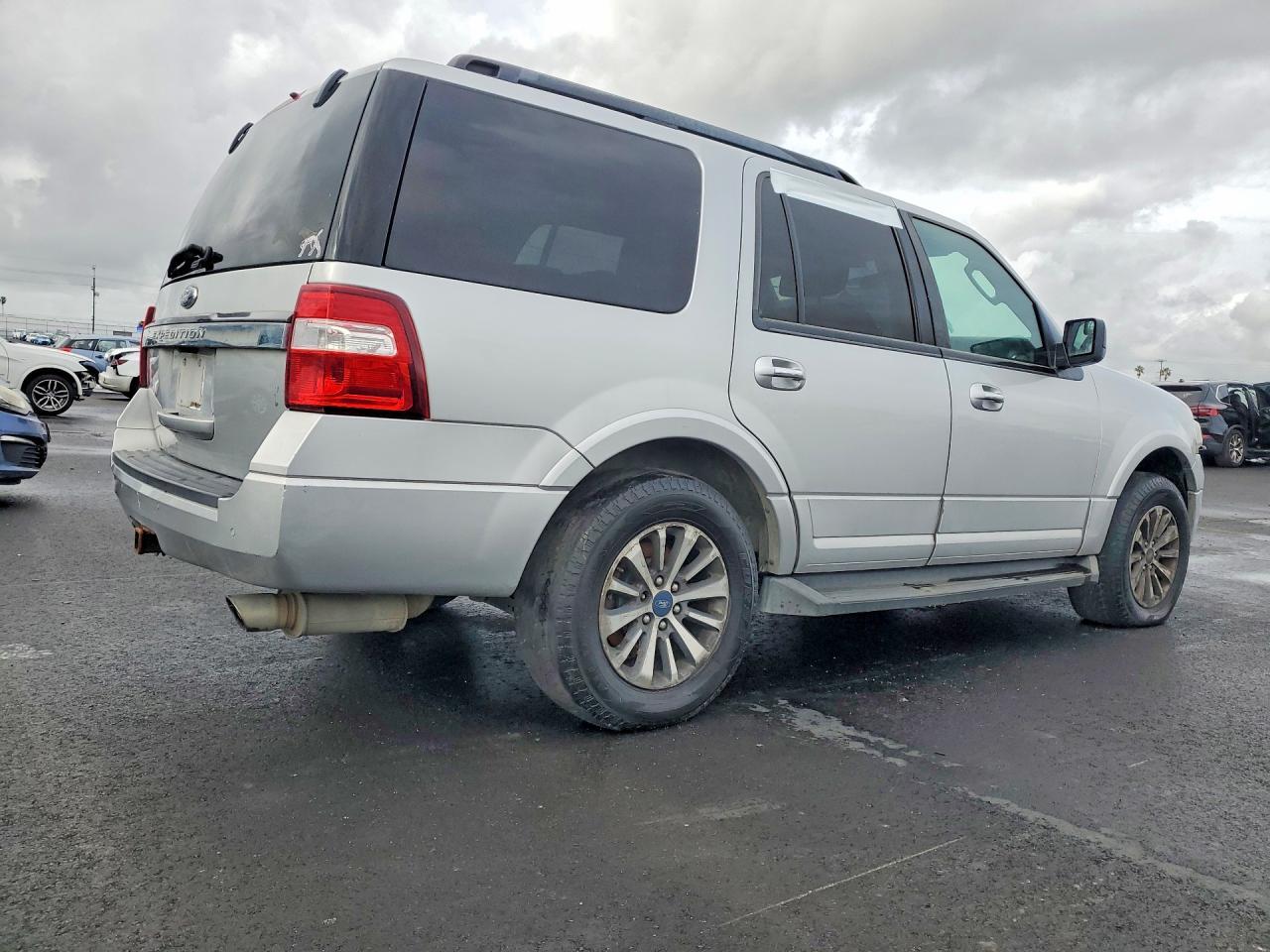 2015 Ford Expedition Xlt - Фото 3