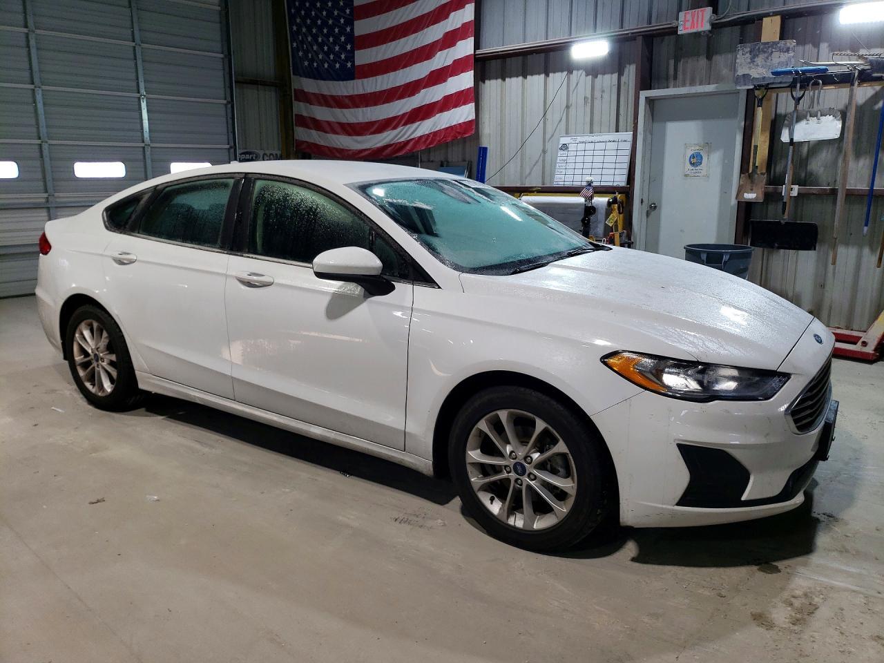 2019 Ford Fusion Se - Фото 4