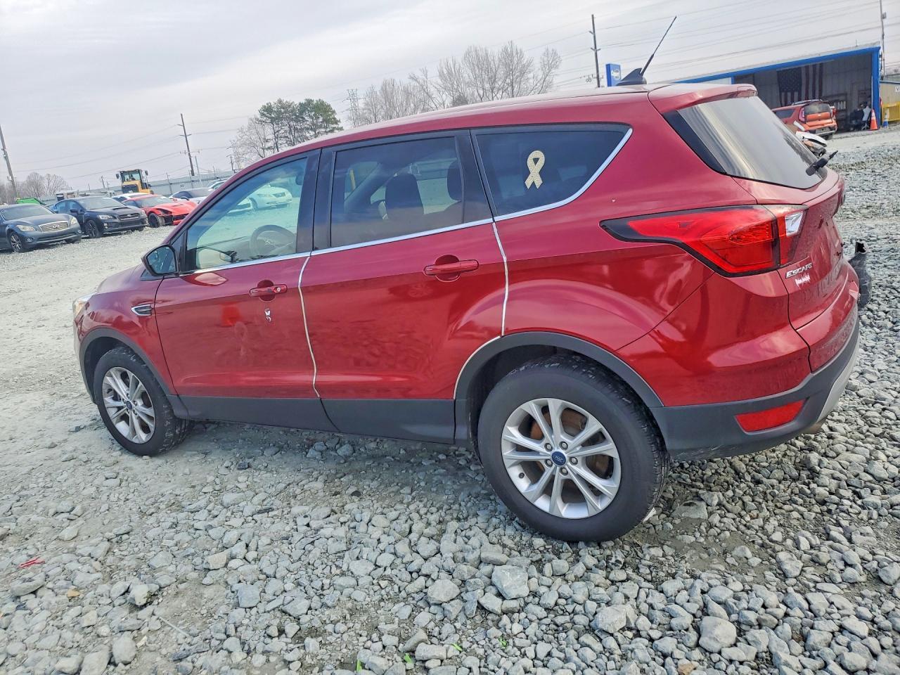 2019 Ford Escape Se - Фото 2