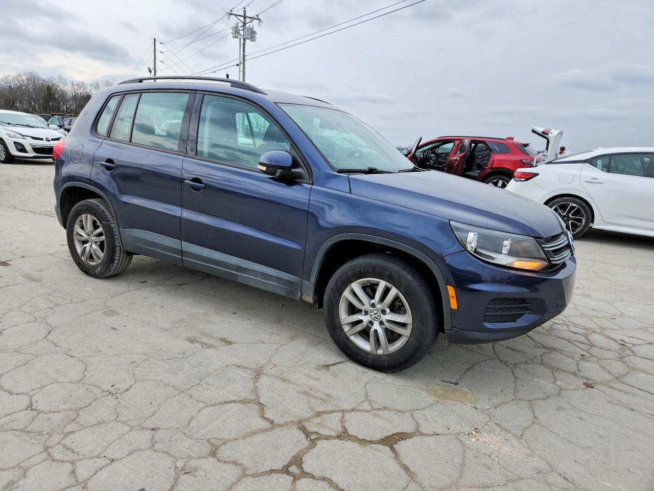 2016 Volkswagen Tiguan S - Image 4