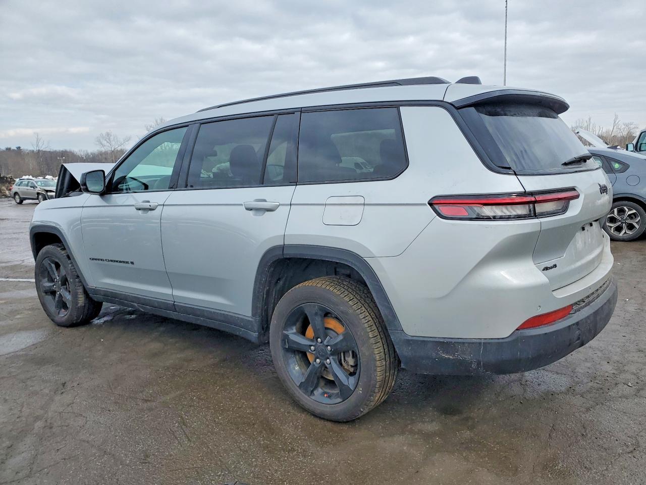 2025 Jeep Grand Cherokee L Limited - Image 2