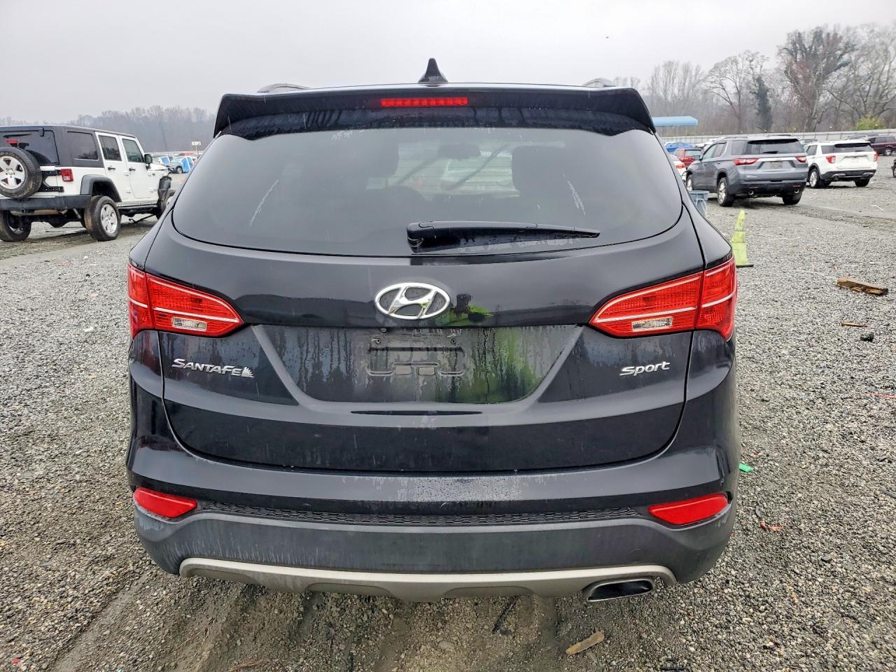 2014 Hyundai Santa Fe Sport 2.4L - Image 6