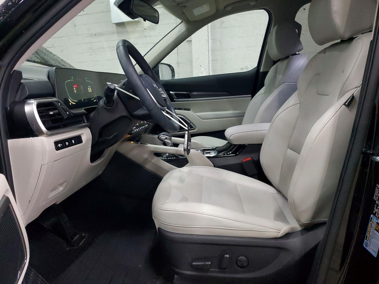 2024 Kia Telluride S - Image 7