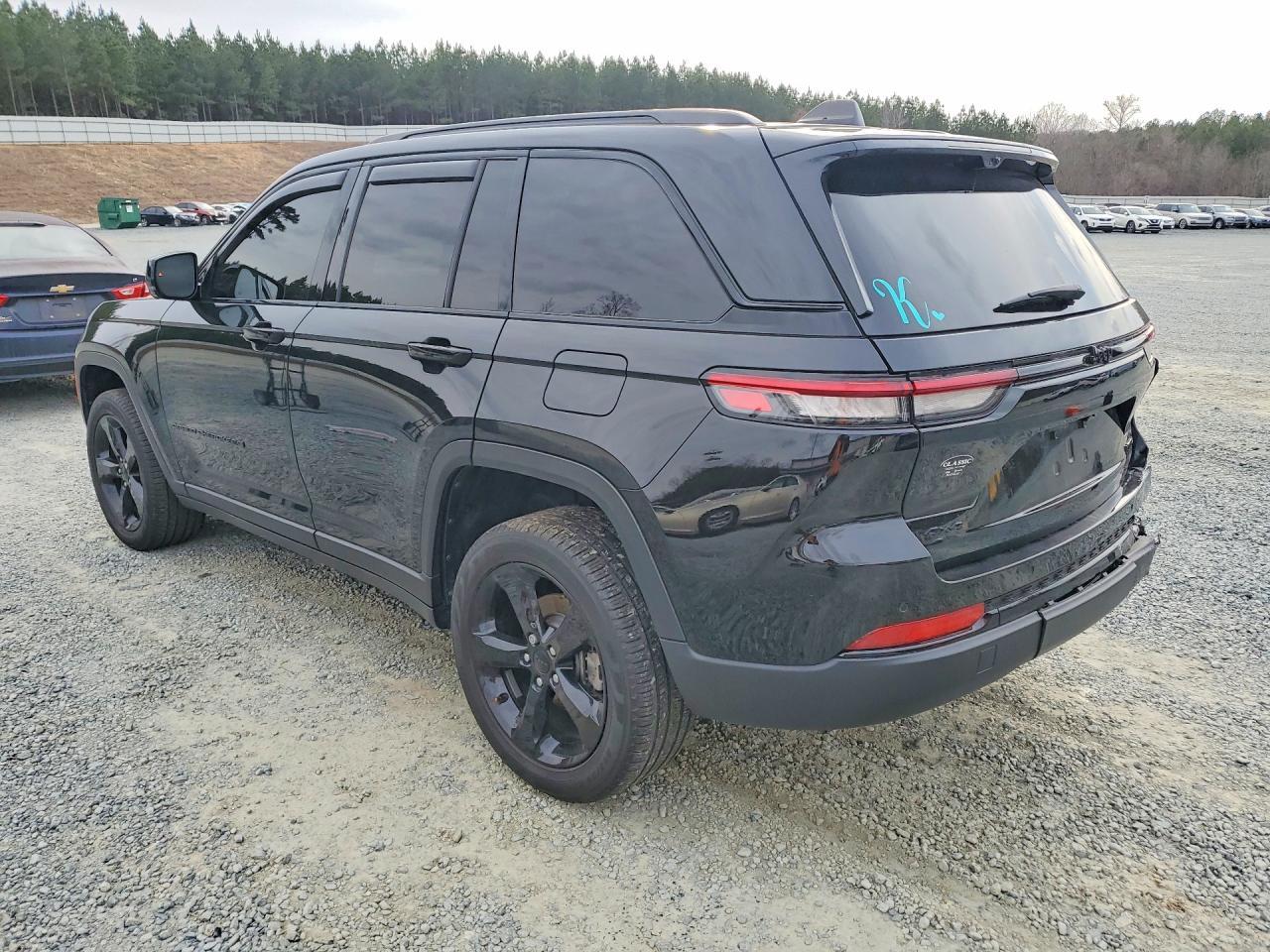2023 Jeep Grand Cherokee Limited - Image 2