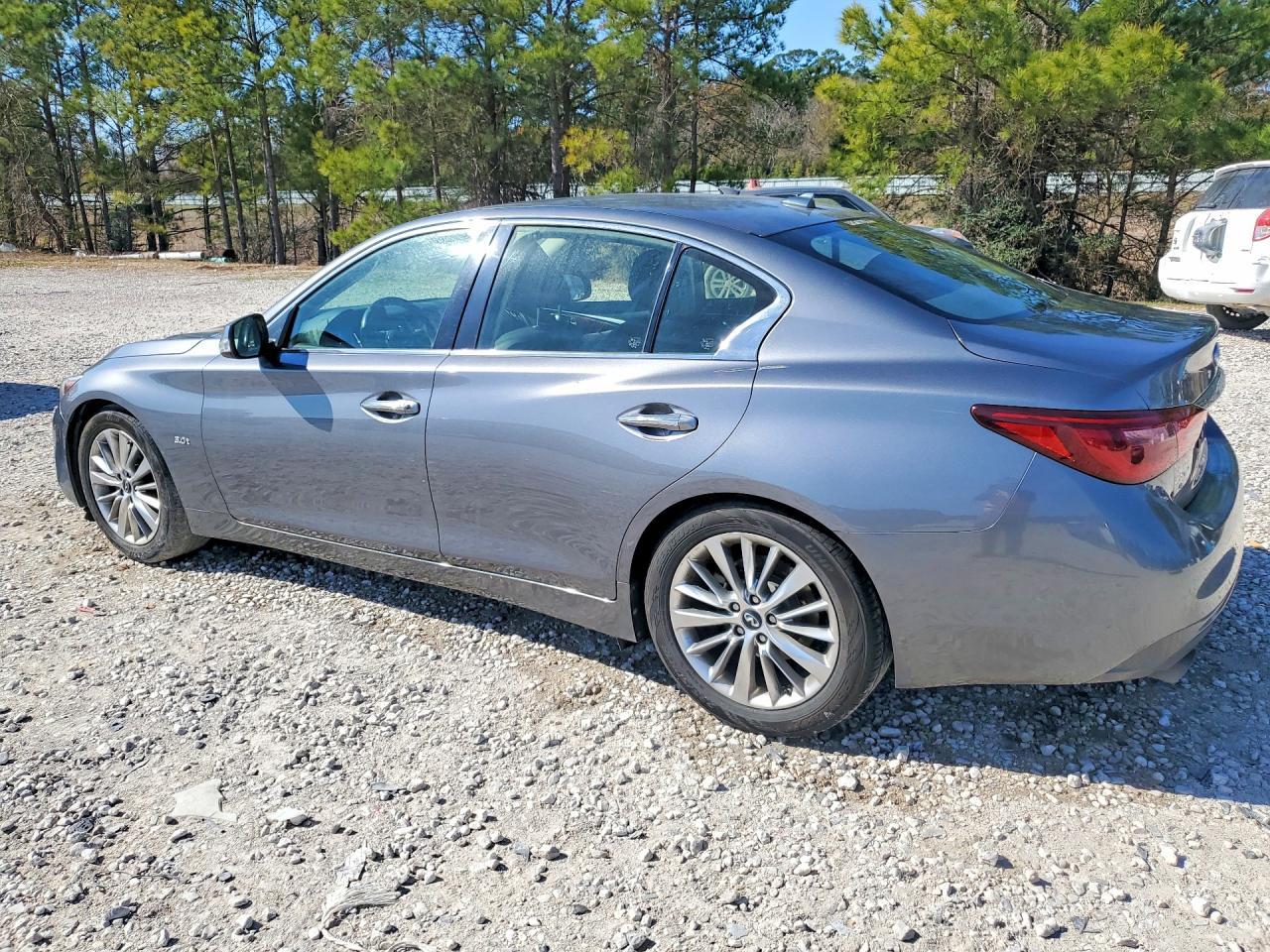 2019 Infiniti Q50 3.0T Luxe - Фото 2