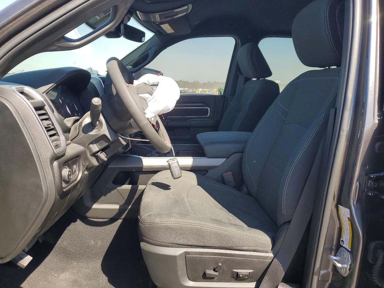 2025 Ram 2500 Big Horn - Фото 7