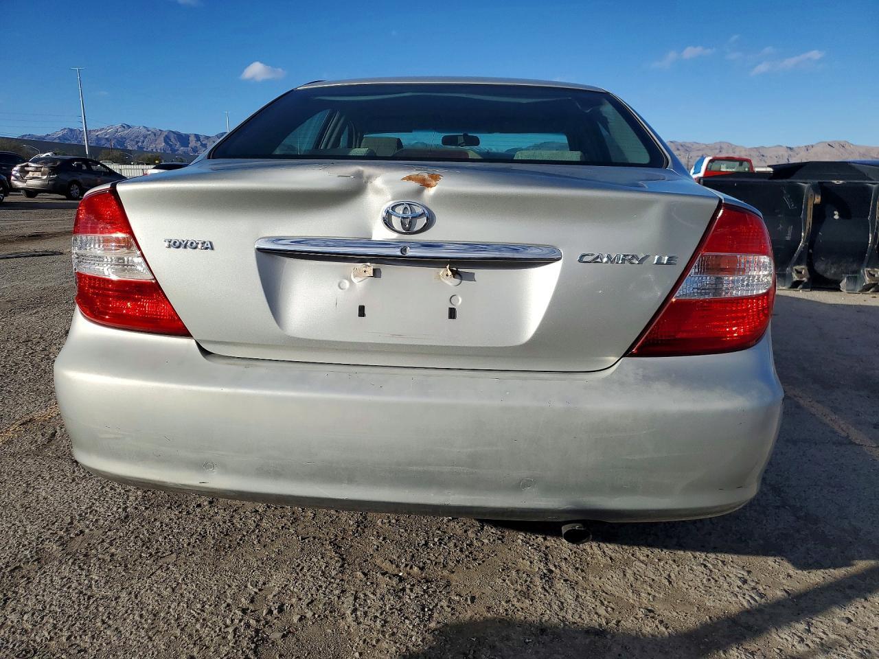 2002 Toyota Camry Le - Фото 6