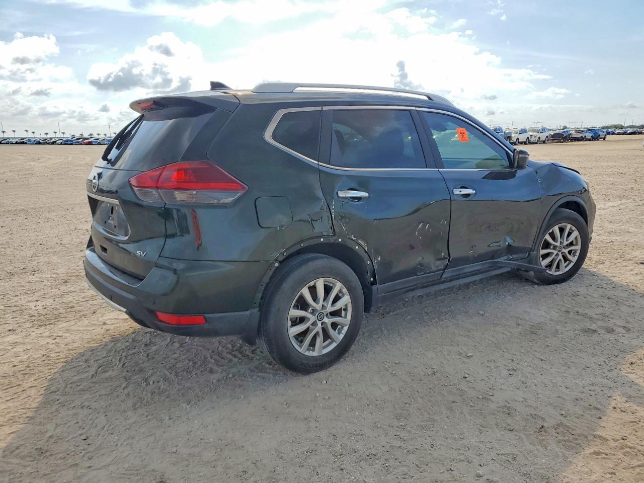 2020 Nissan Rogue S - Фото 3