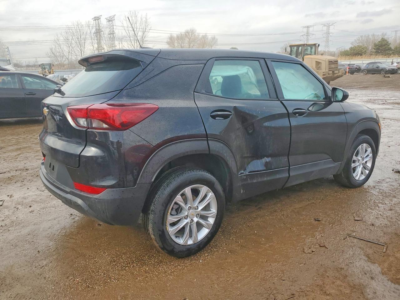 2023 Chevrolet Trailblazer Ls - Image 3