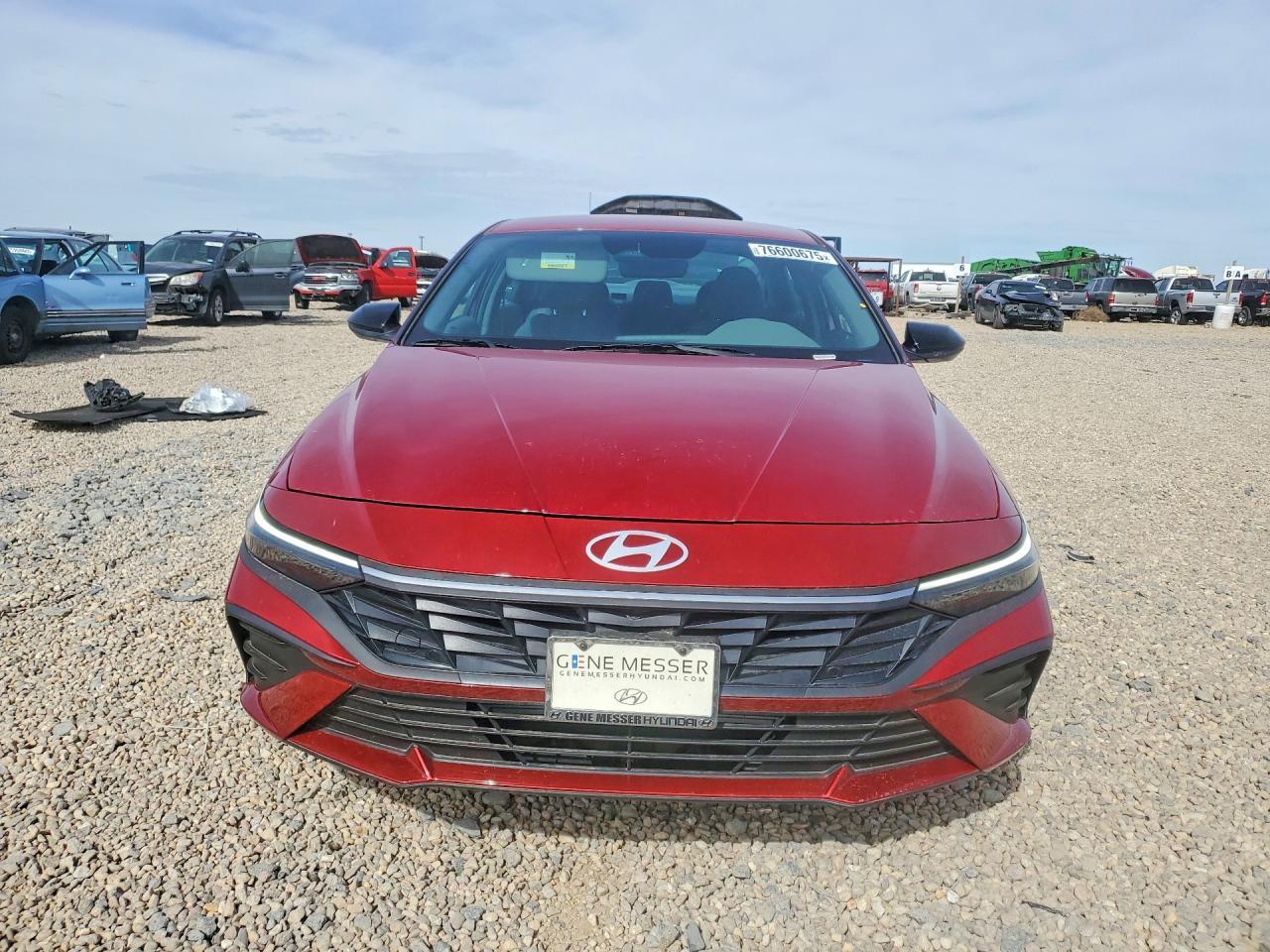 2025 Hyundai Elantra Sel Sport - Image 5