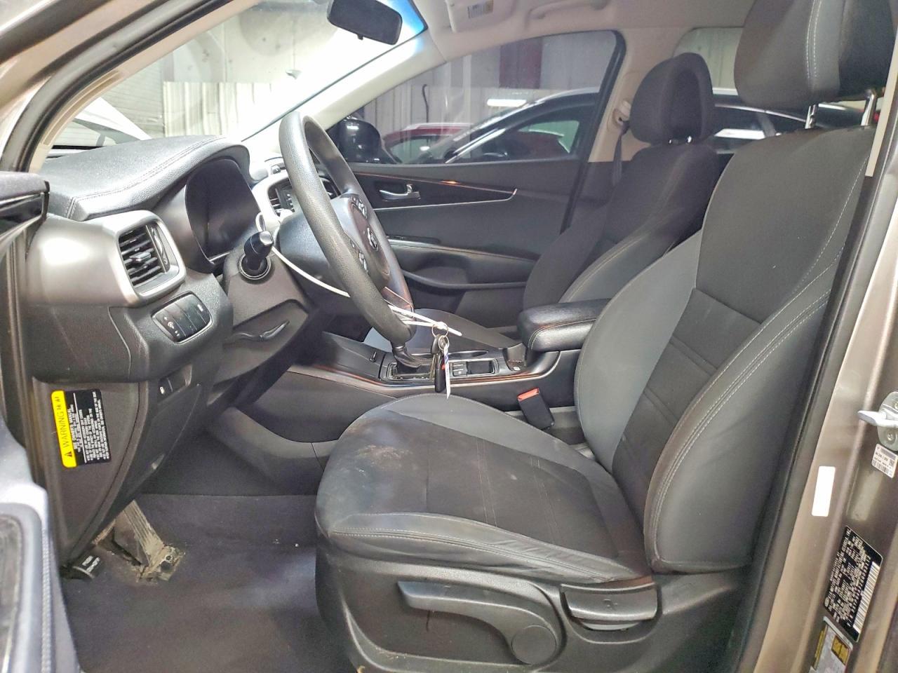 2016 Kia Sorento Lx - Image 7