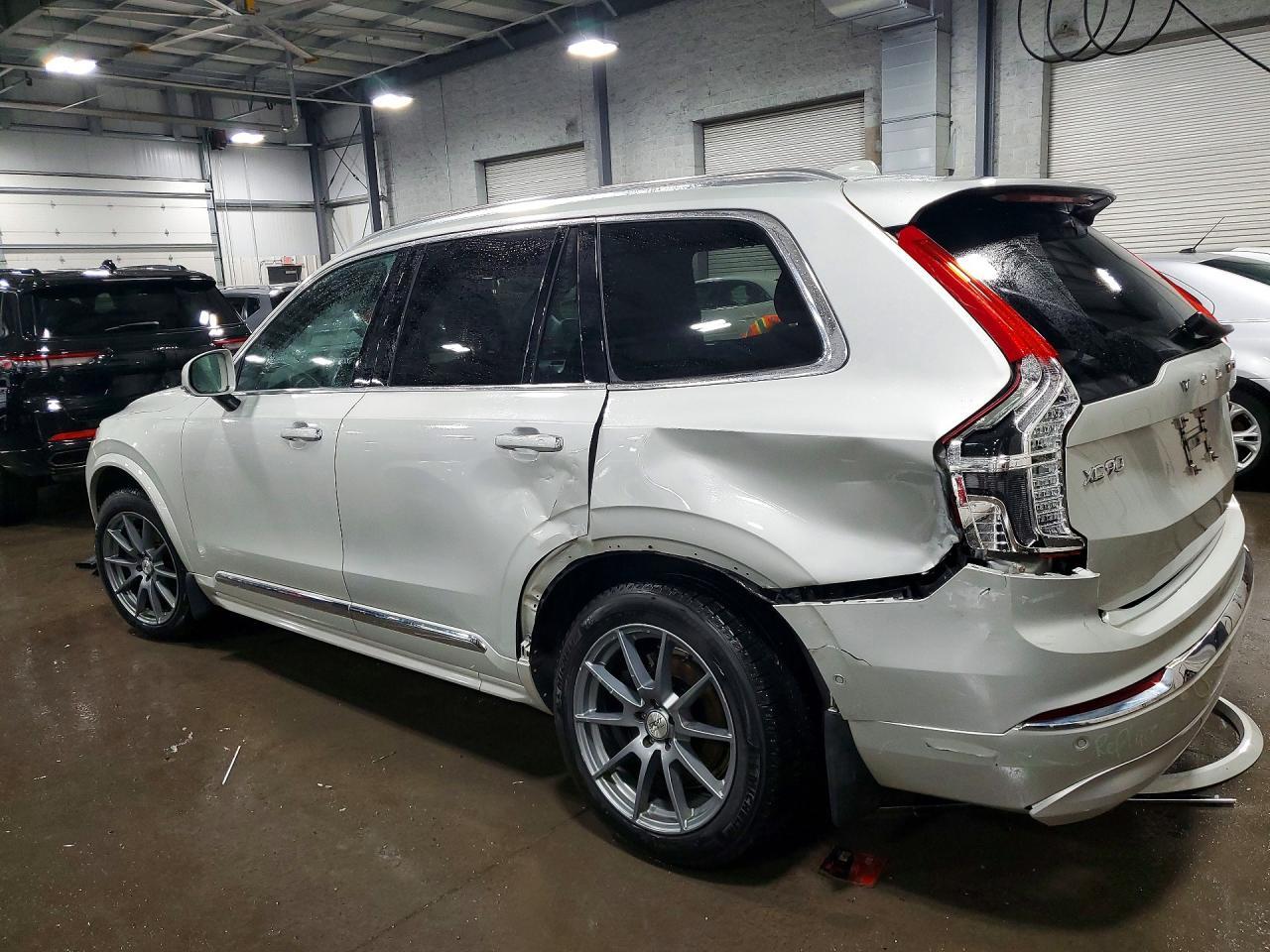 2022 Volvo Xc90 T6 Inscription - Фото 2