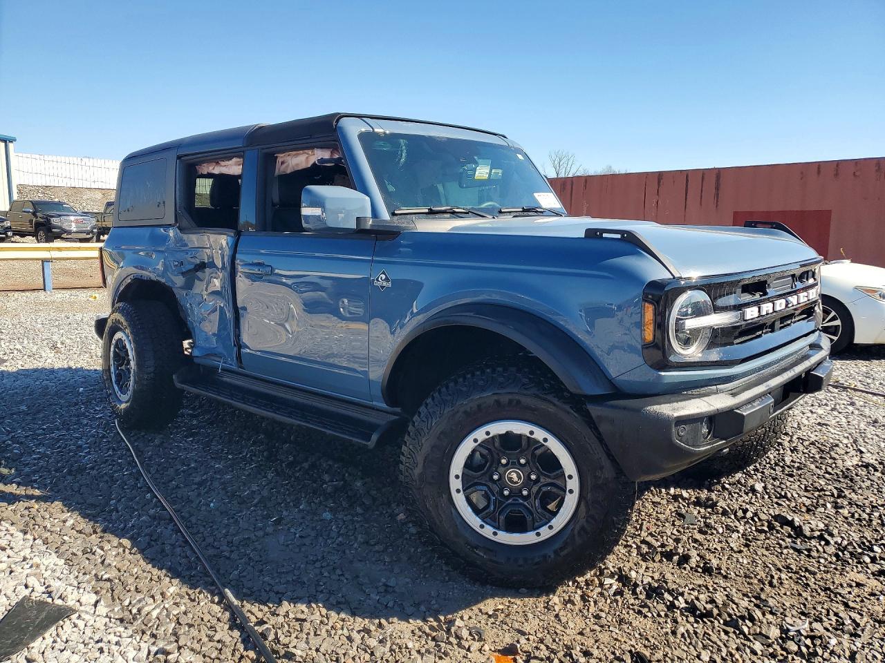 2025 Ford Bronco Outer Banks - Фото 4