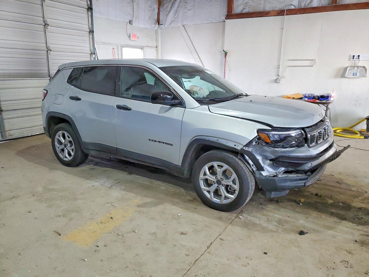 2025 Jeep Compass Sport - Фото 4