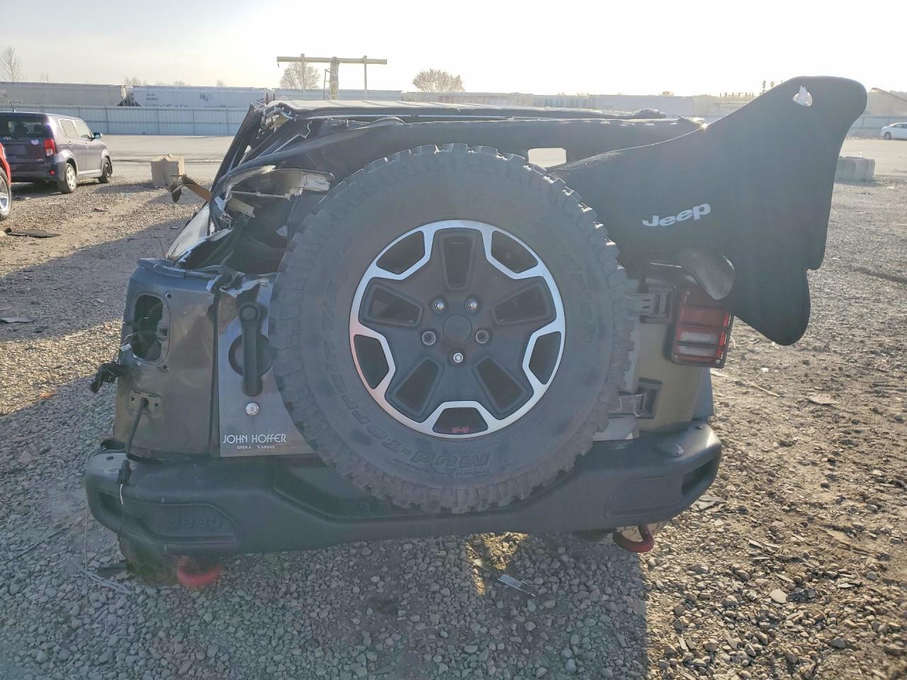 2016 Jeep Wrangler Unlimited Rubicon - Фото 6