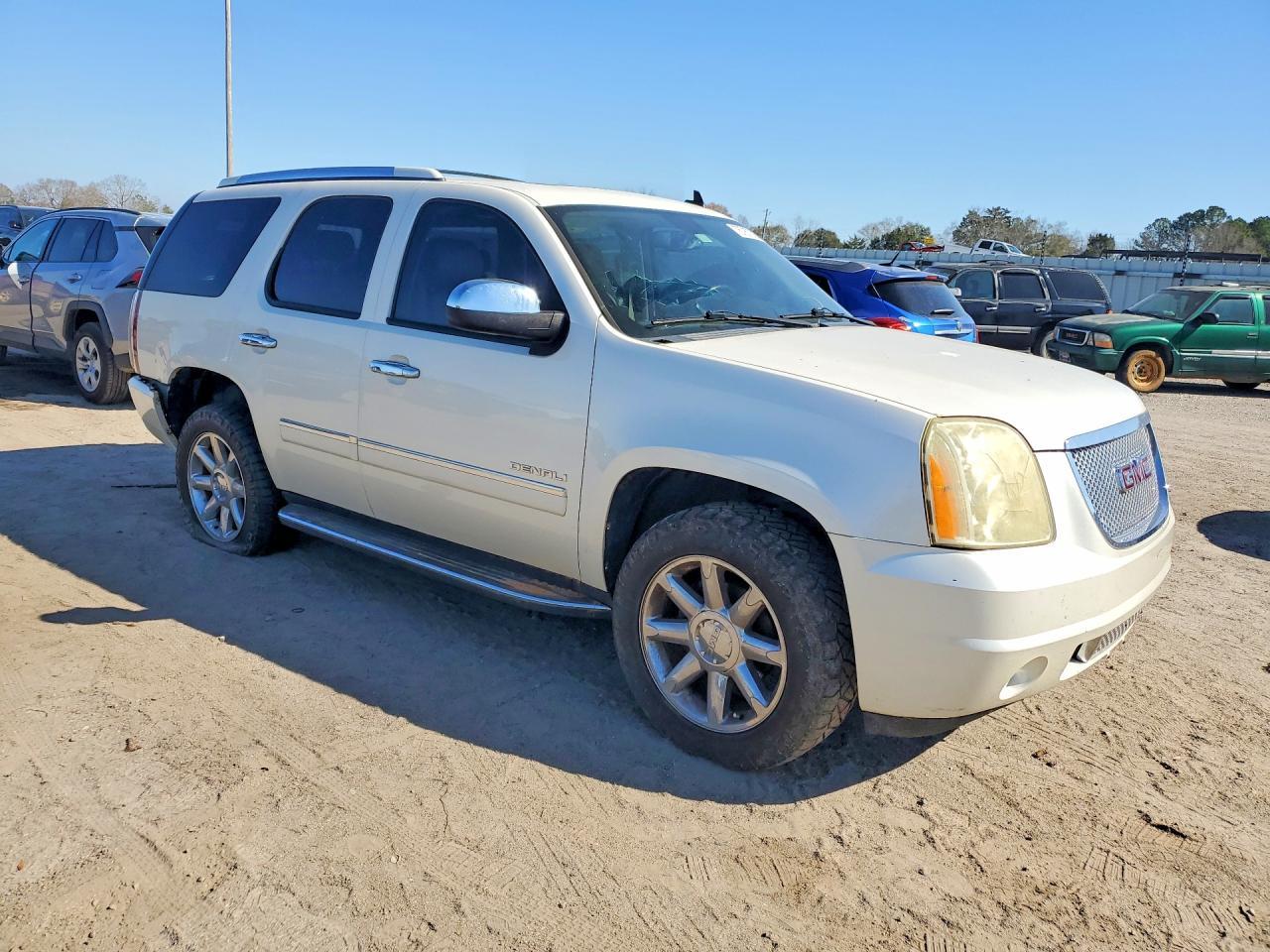2010 GMC Yukon Denali - Фото 4
