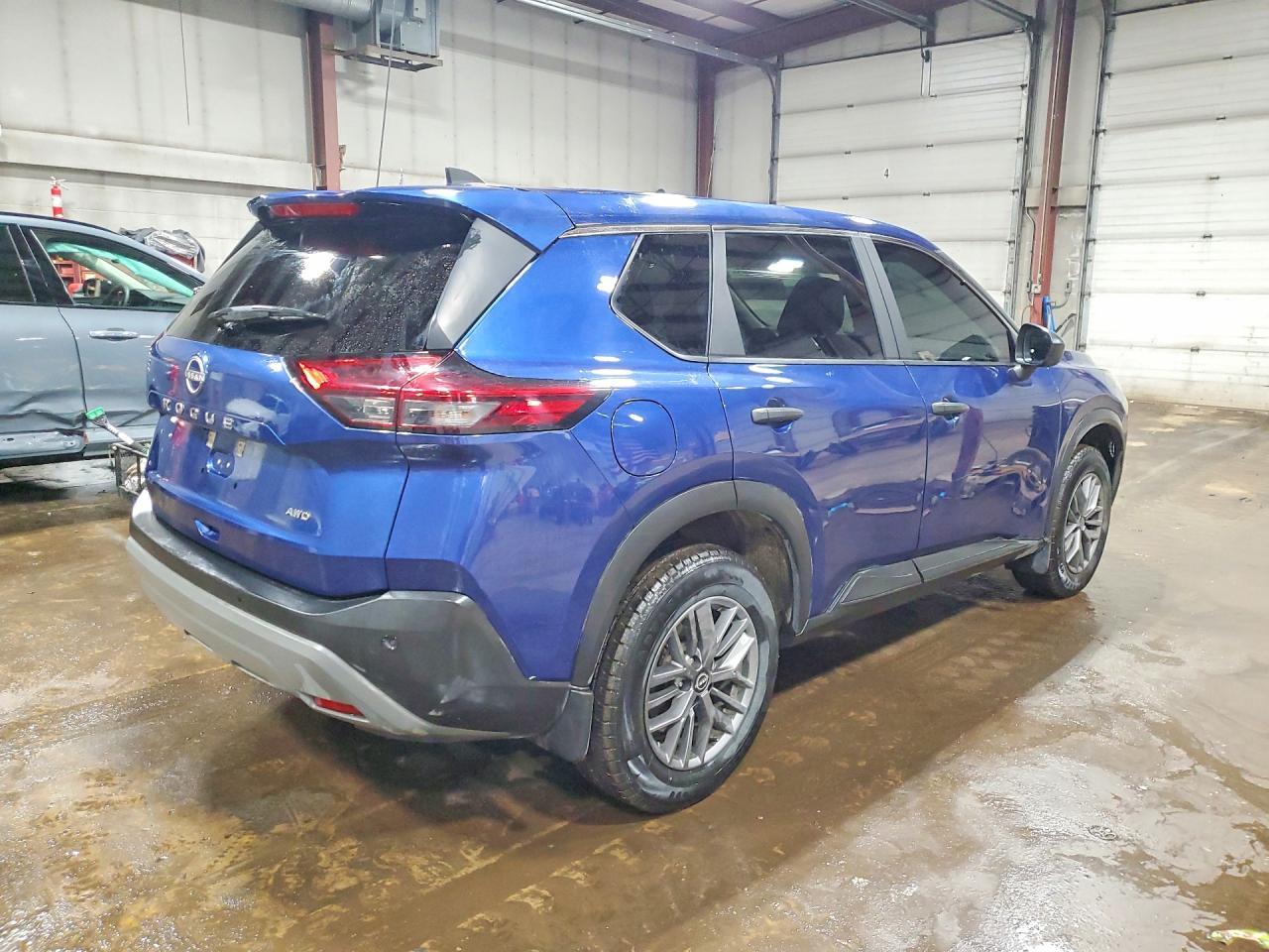 2023 Nissan Rogue S - Image 3