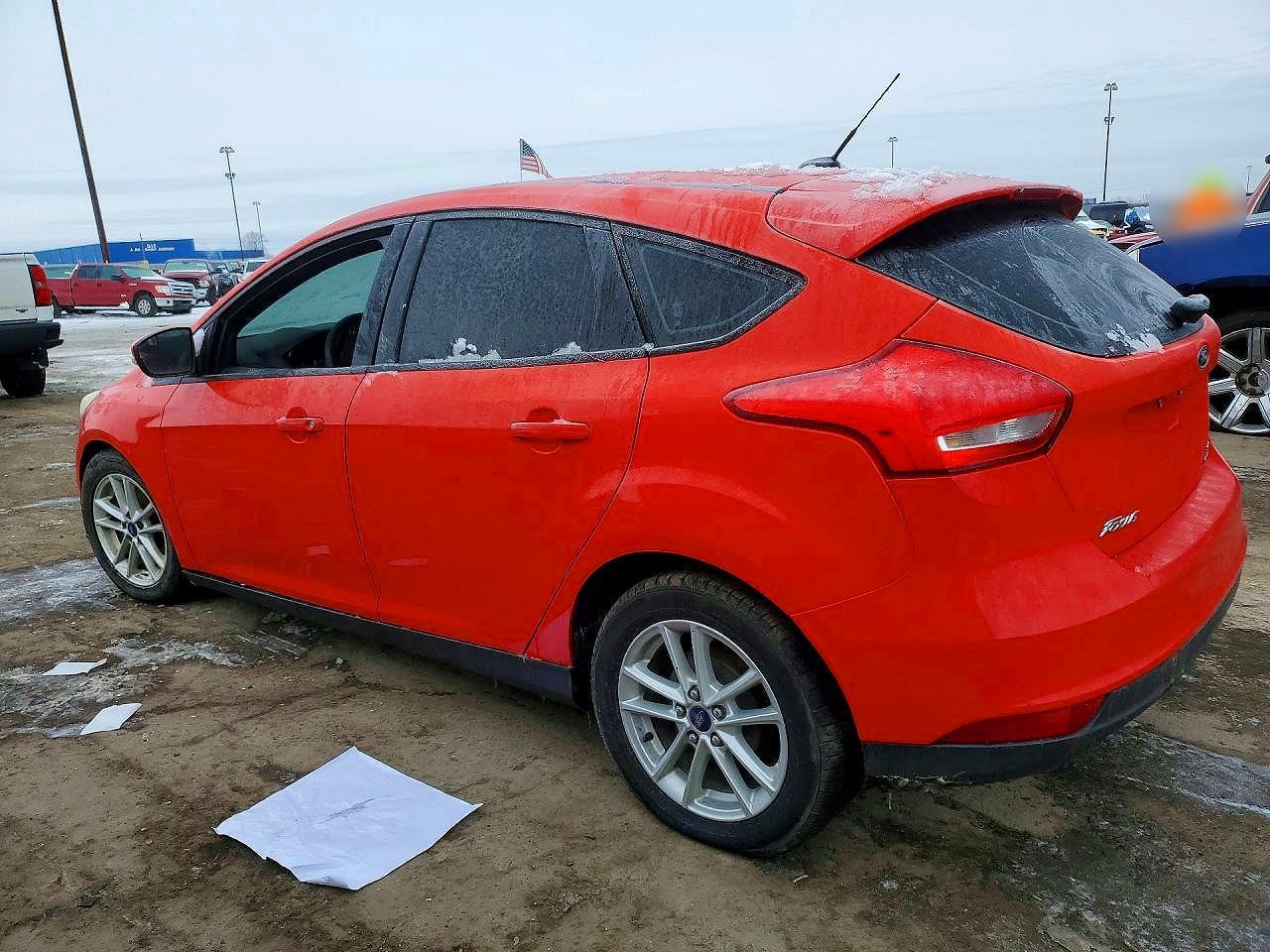 2015 Ford Focus Se - Image 2