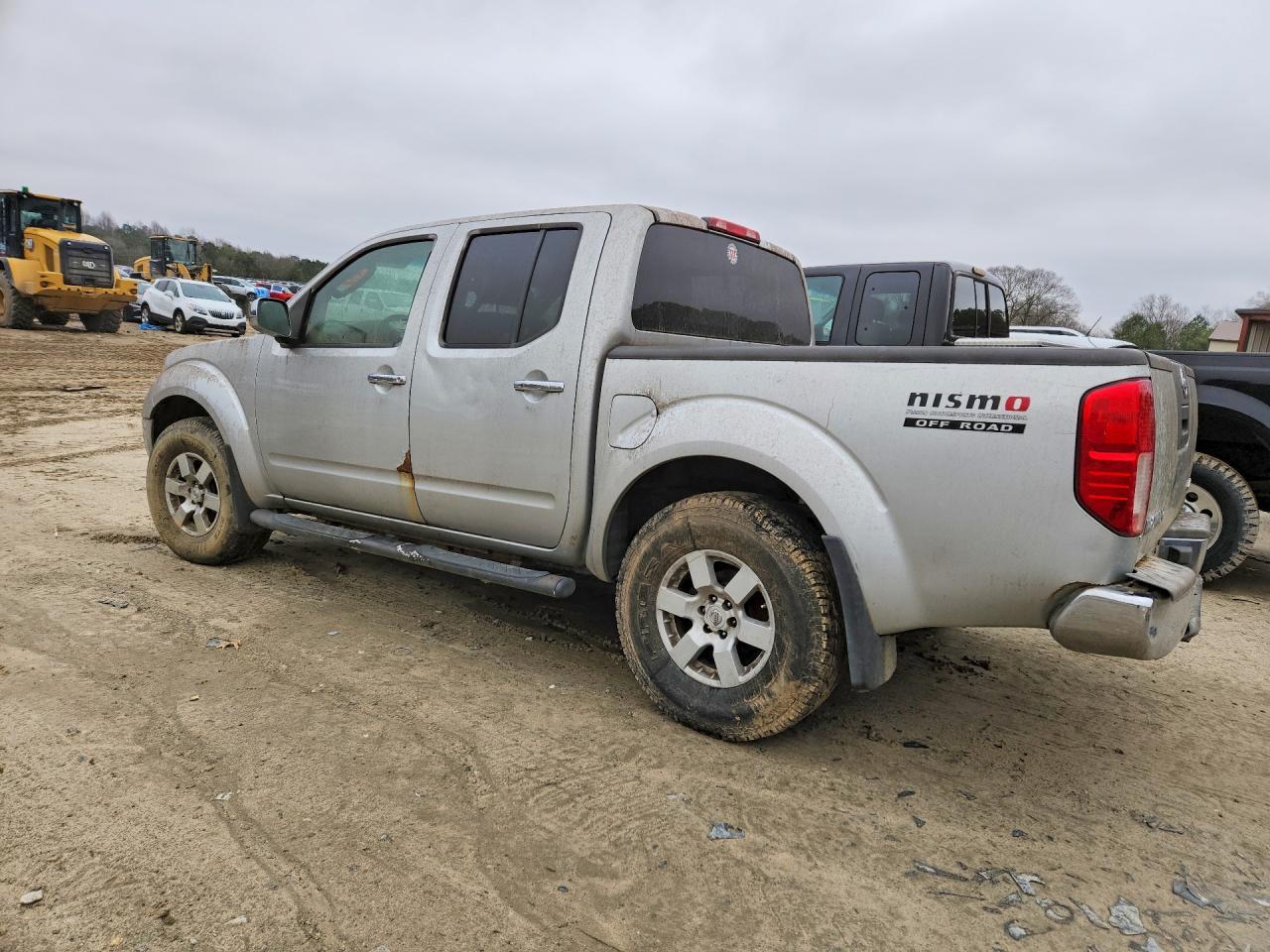 2005 Nissan Frontier Crew Cab Le - Image 2