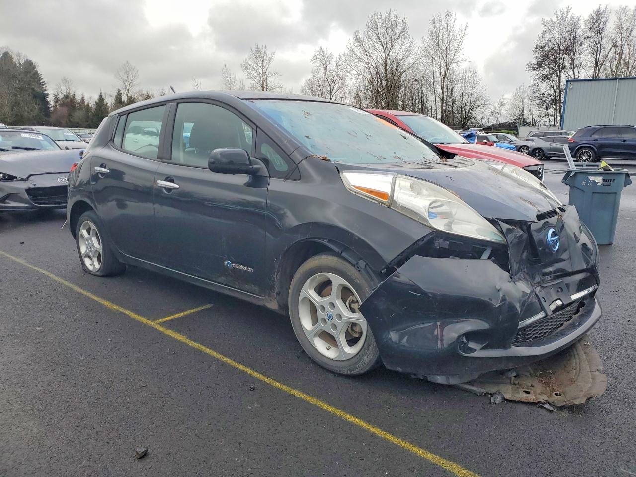 2013 Nissan Leaf S - Фото 4
