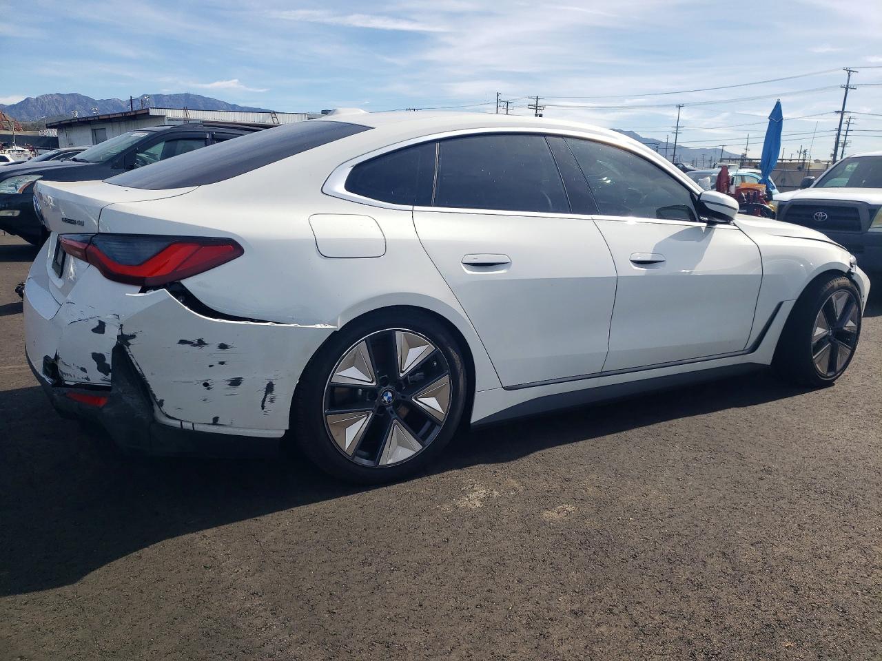 2025 BMW I4 Edrive 40 - Фото 3