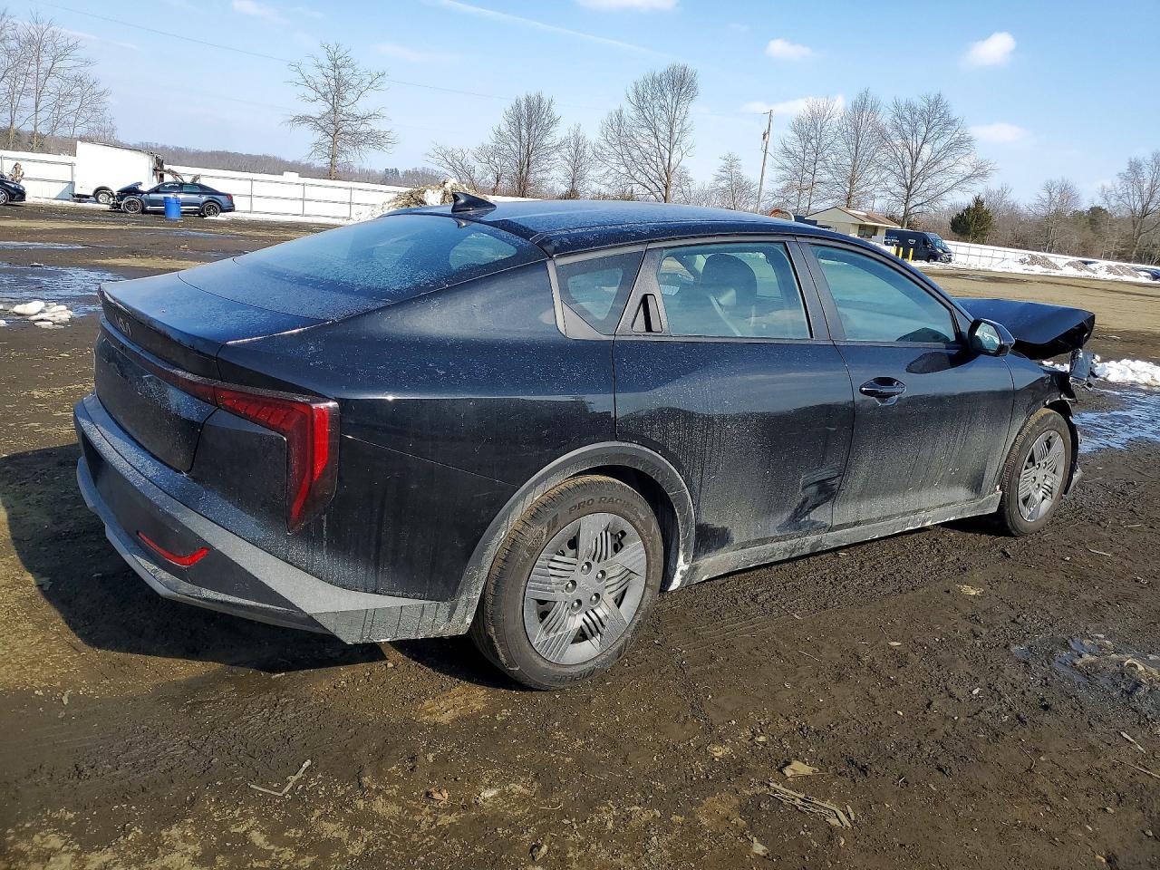 2025 Kia K4 Lx - Image 3