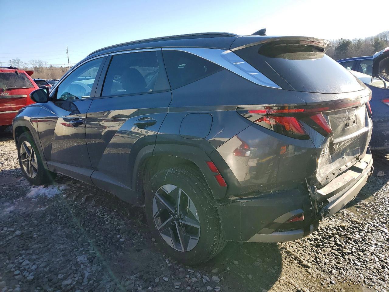 2025 Hyundai Tucson Sel - Image 2