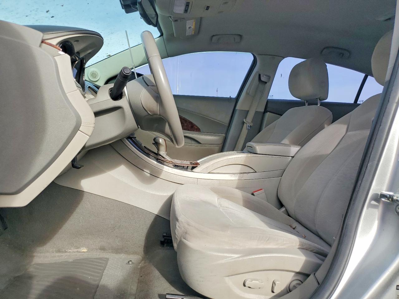 2010 Buick Lacrosse Cx - Image 7