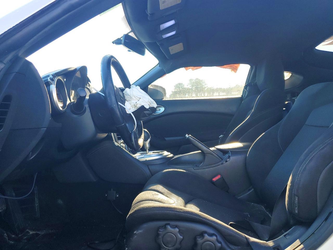 2016 Nissan 370Z Base - Image 7