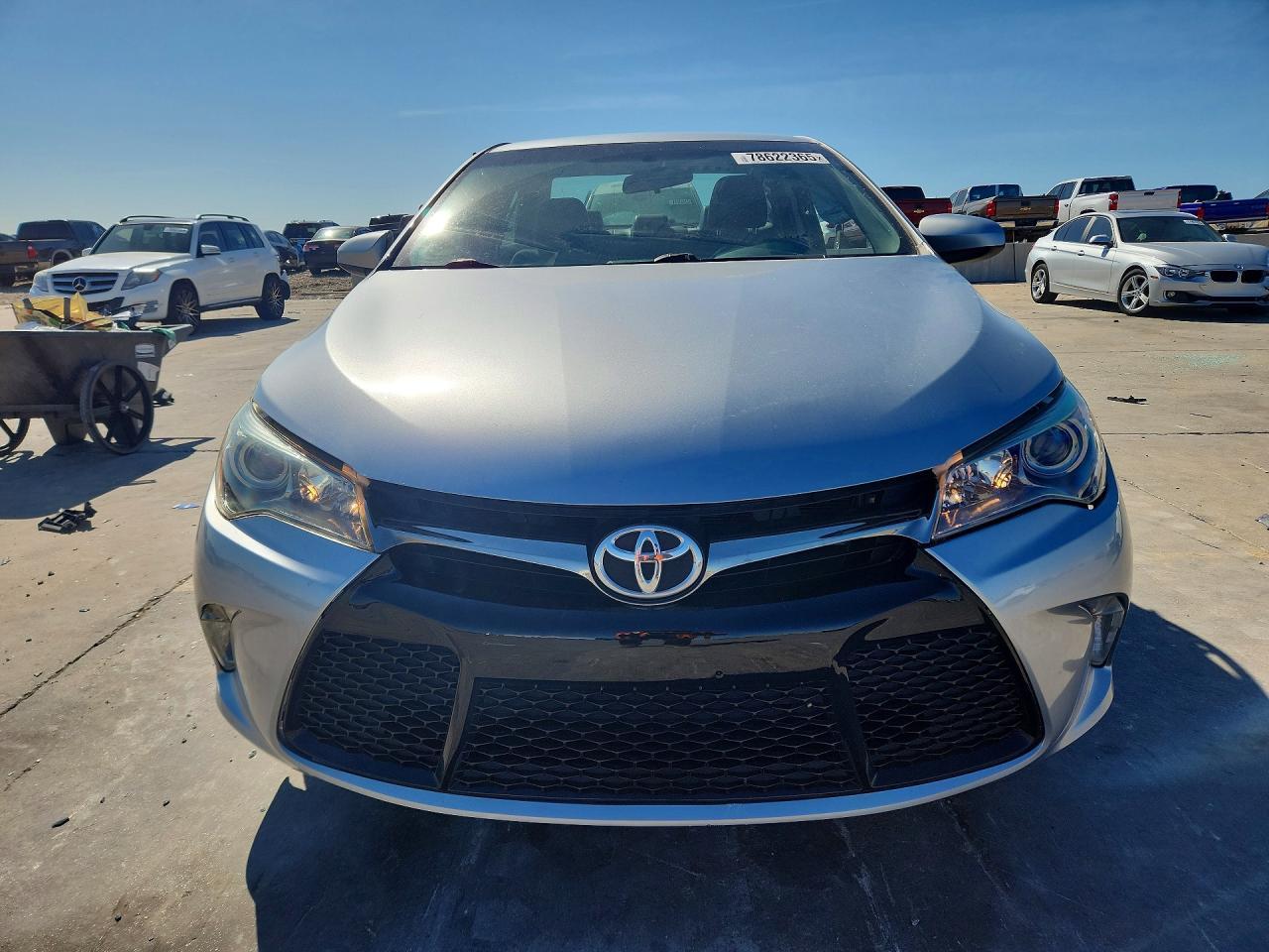 2016 Toyota Camry Se - Image 5