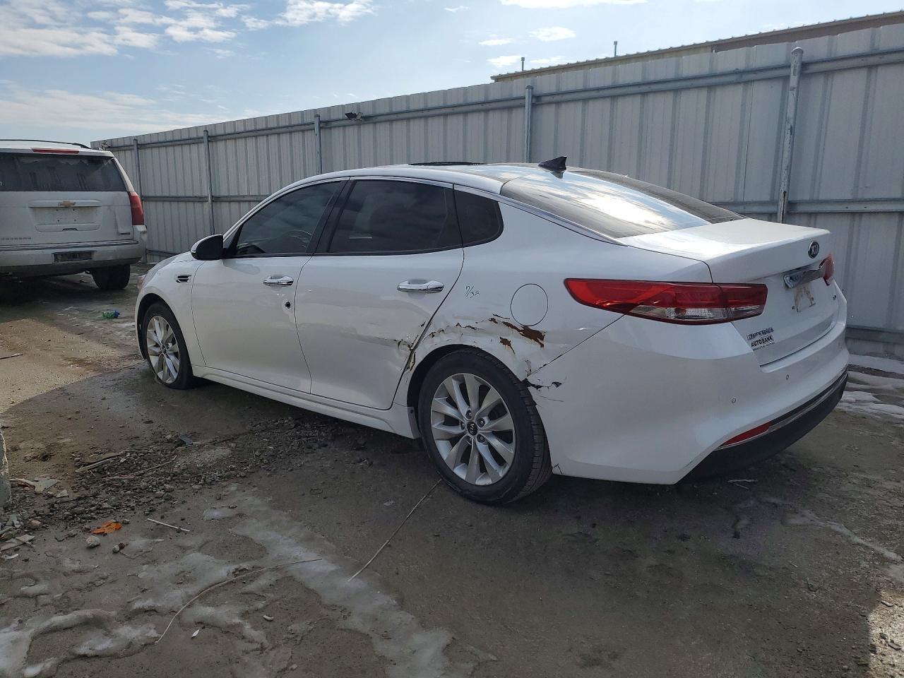2016 Kia Optima Ex - Фото 2