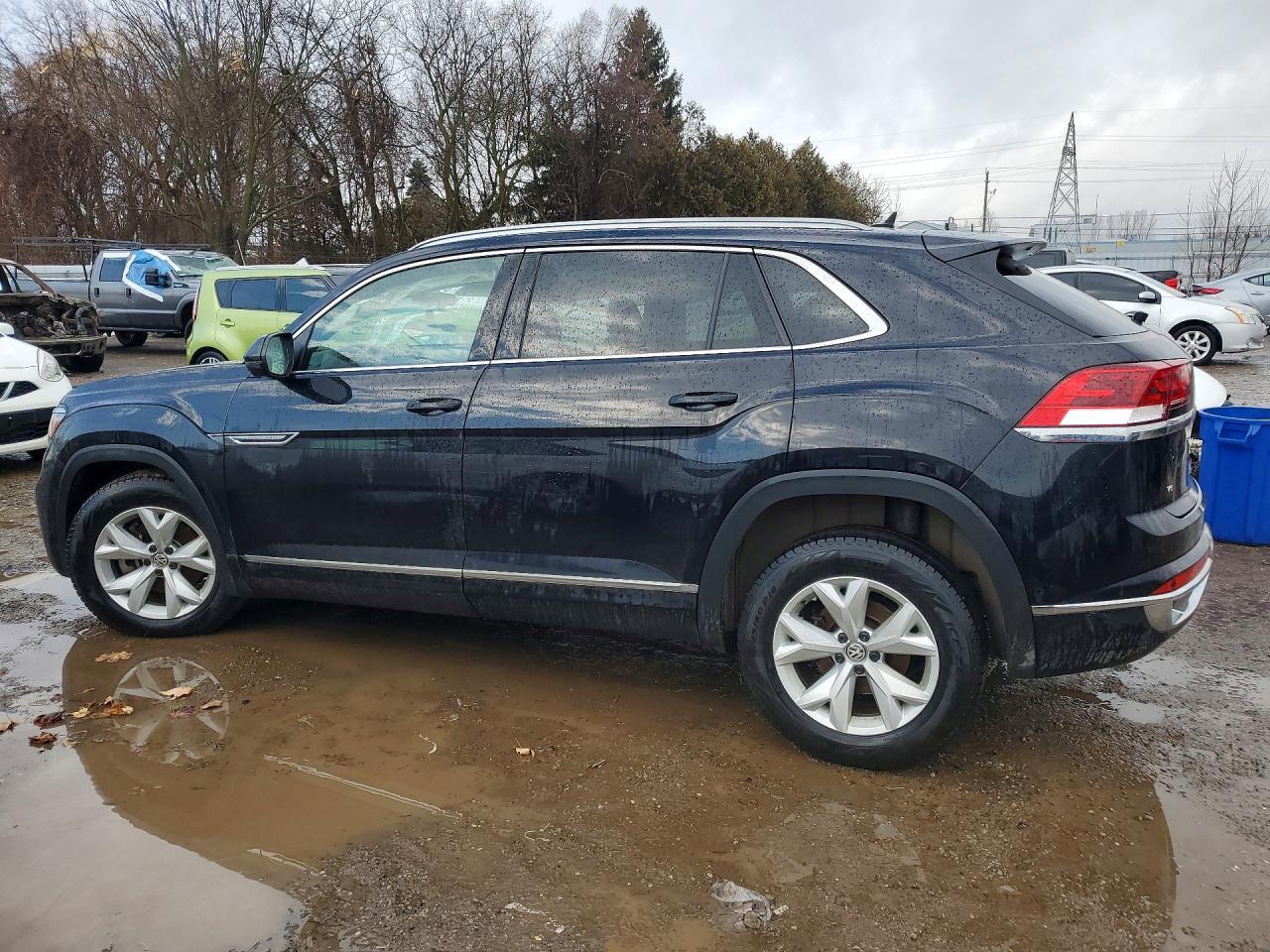 2022 Volkswagen Atlas Cross Sport Sel Premium R-Line - Фото 2