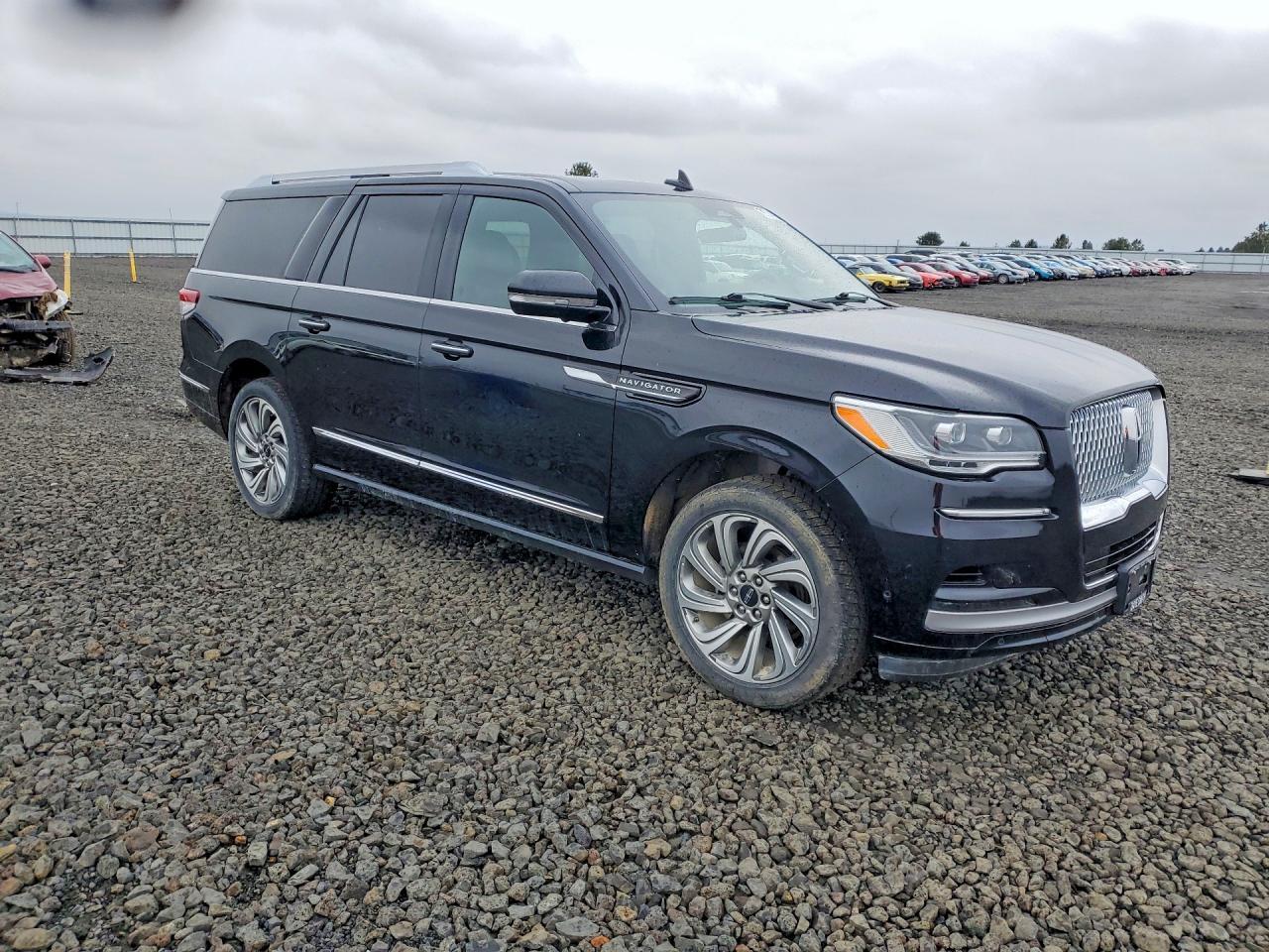 2022 Lincoln Navigator L Reserve - Image 4