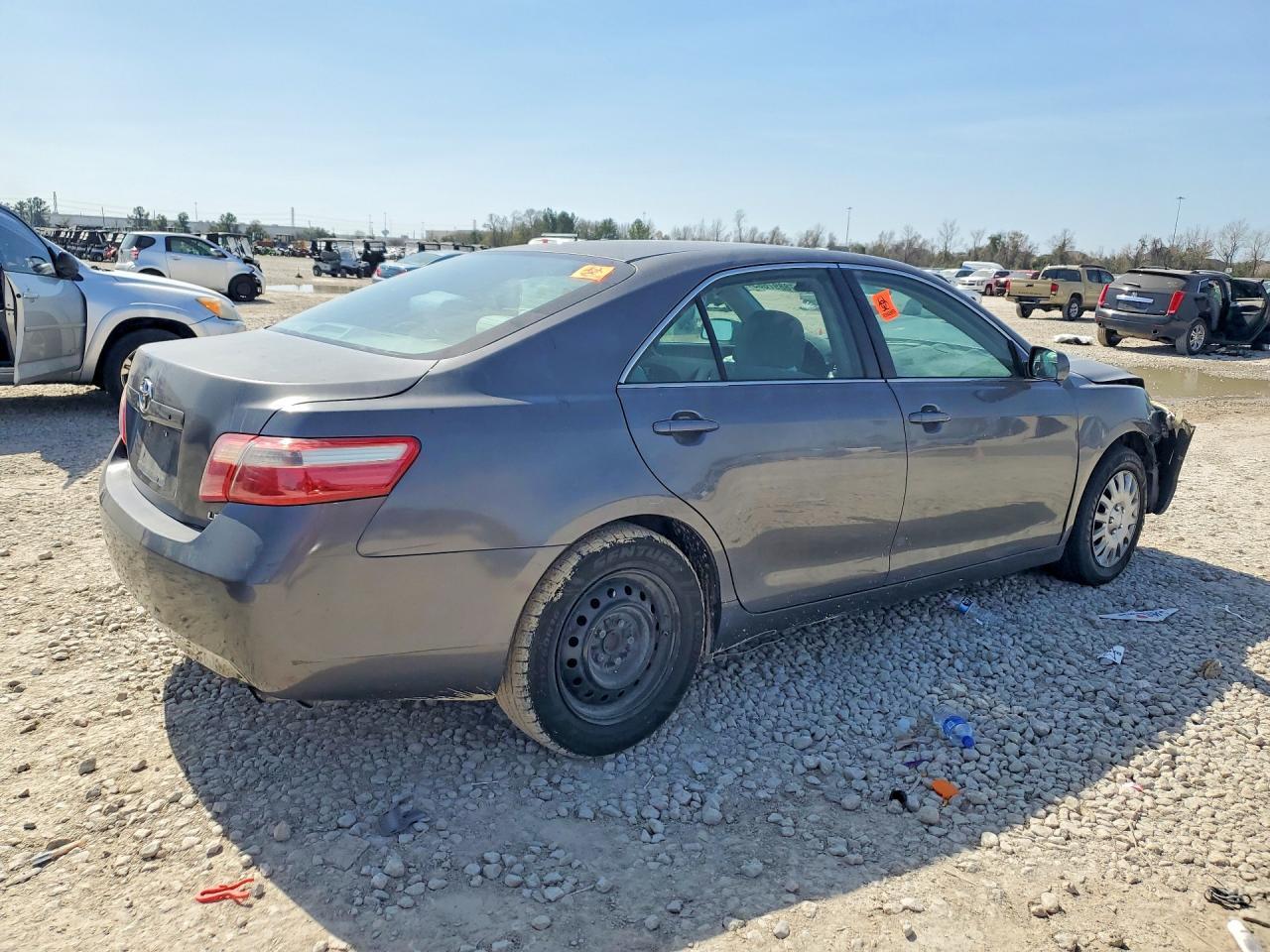 2009 Toyota Camry Le - Фото 3