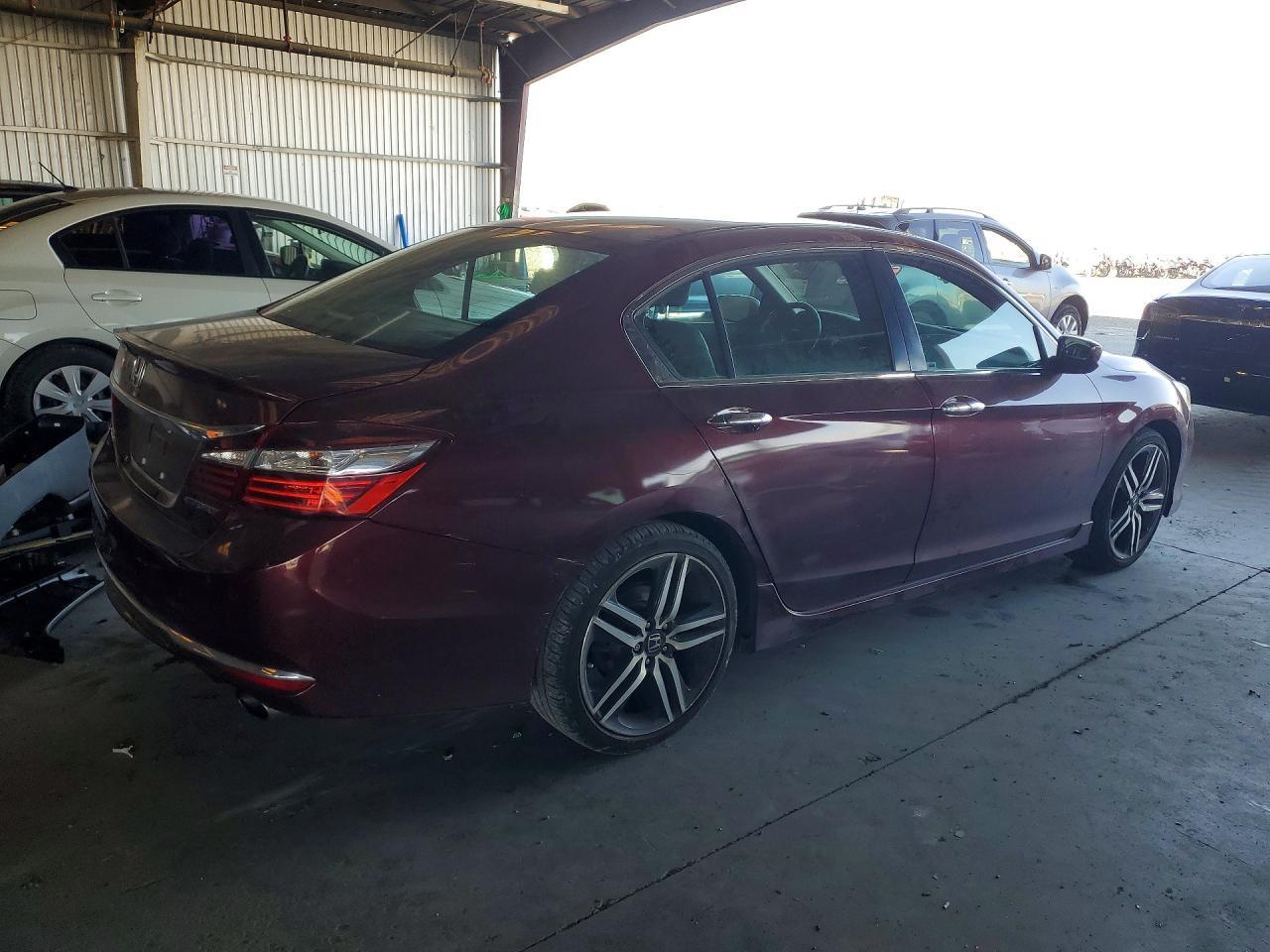 2017 Honda Accord Sport - Image 3